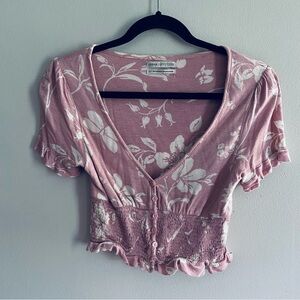 Urban Outfitters Women's Pink & White Floral Print Cropped Shirt Top Size Small